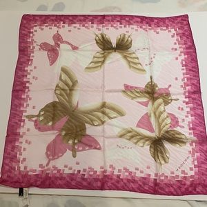Hanae Mori Silk Butterfly Scarf NWT 35 X 35 inches